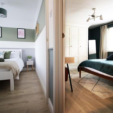 Stylish Home In Bath With Driveway Parking, 10Min From City Extérieur photo