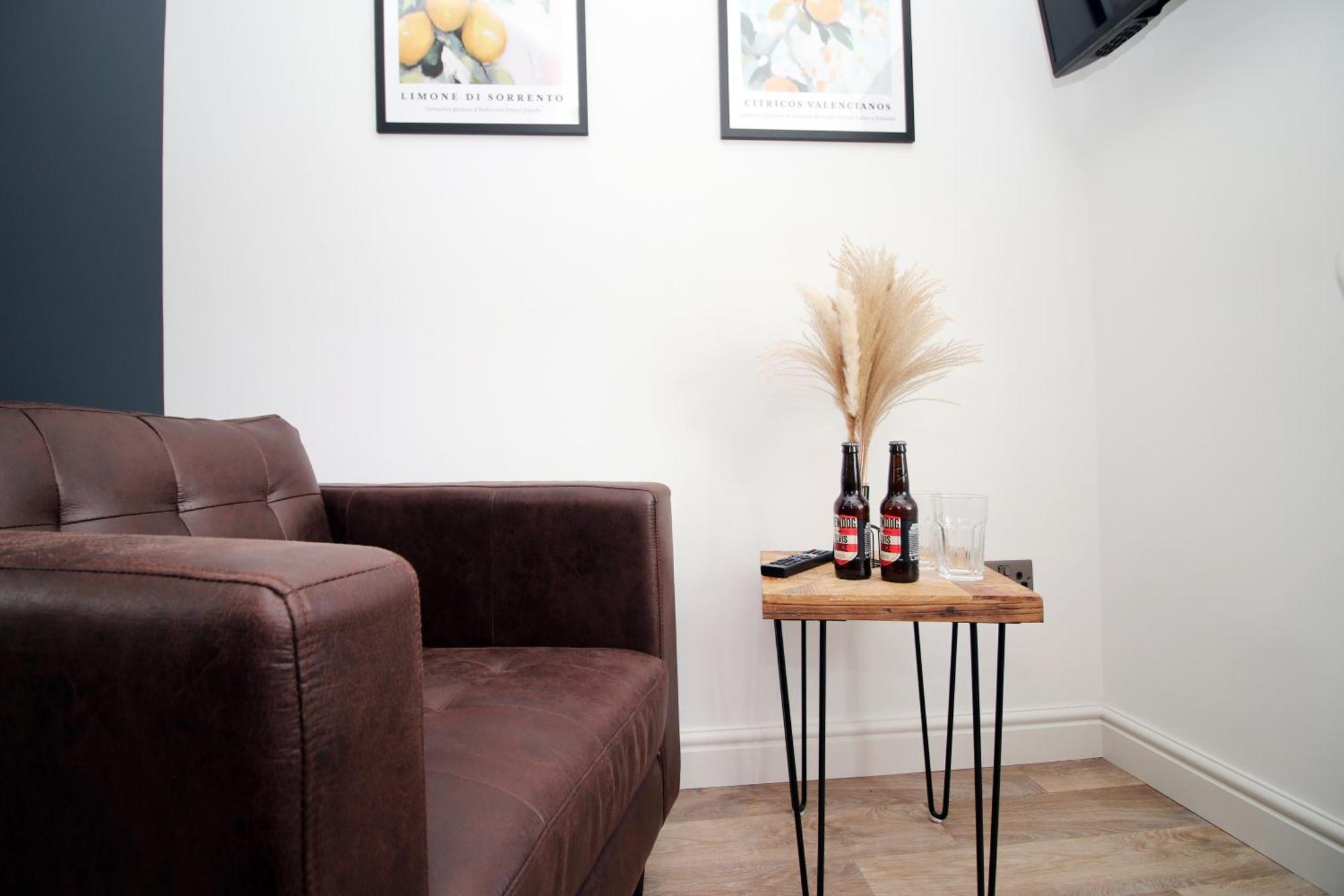 Stylish Home In Bath With Driveway Parking, 10Min From City Extérieur photo